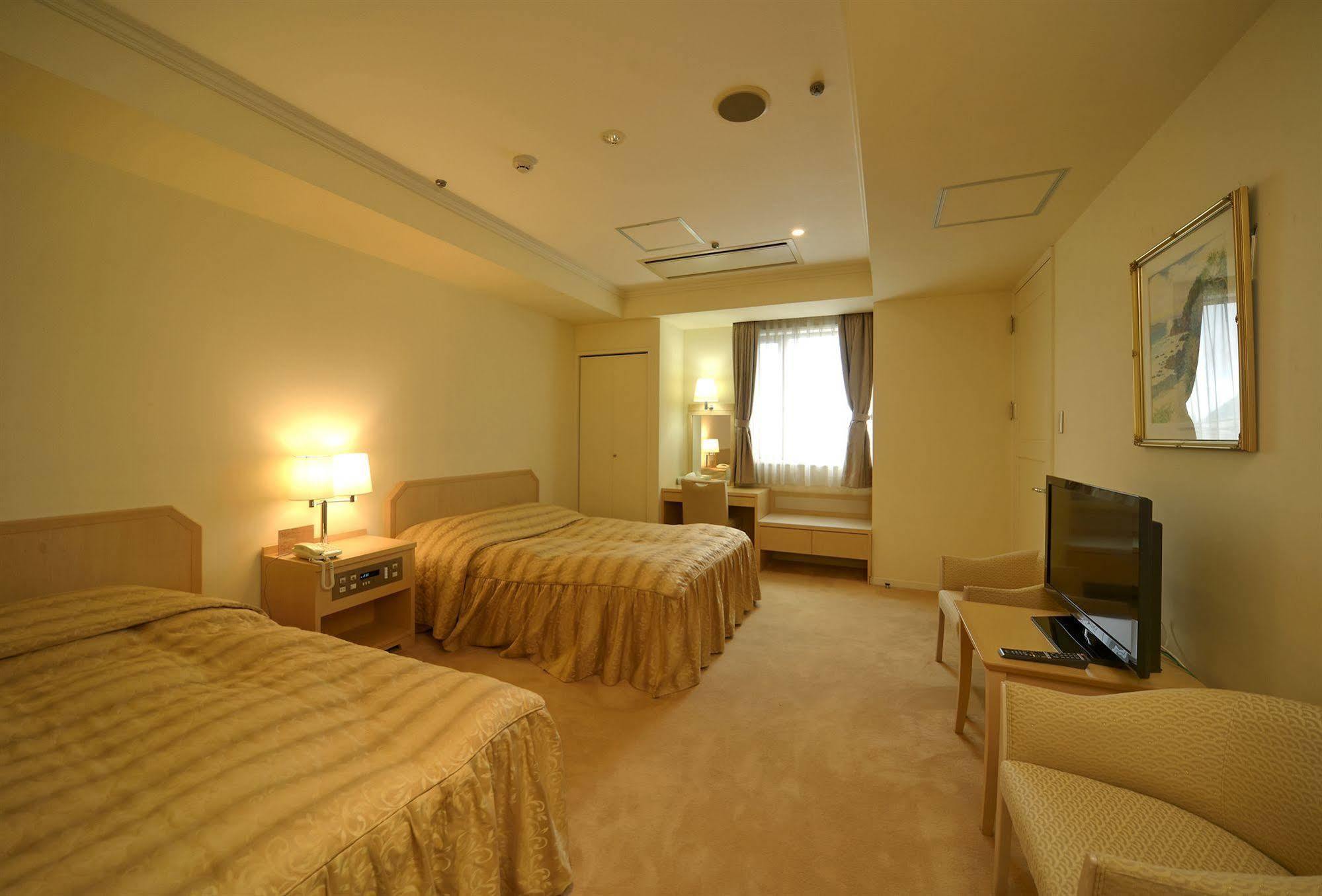 Amami Sunplaza Hotel Экстерьер фото